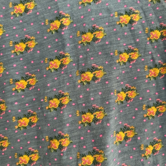 NATURAL LIFE Cotton Blue Floral Women’s Tee - Picture 2 of 3